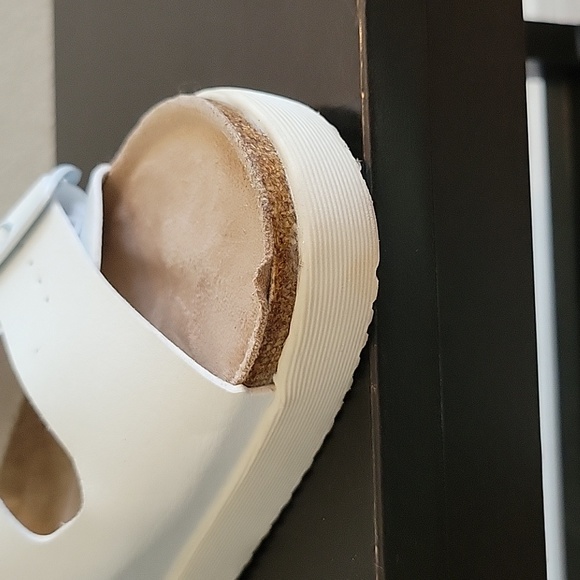 Size 7 white Madden Girl slip on sandals - Picture 6 of 9